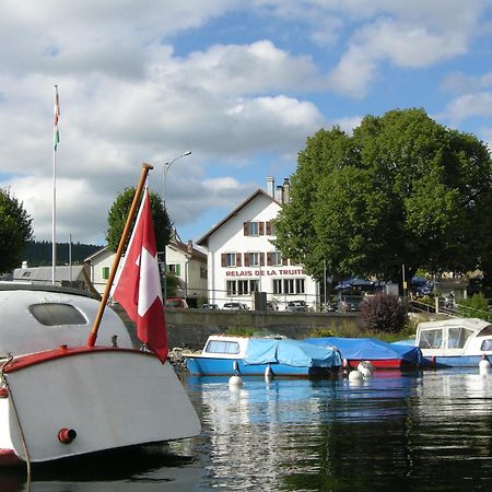 Hotel De La Truite & Spa Le Petit Nautilus Le Pont ภายนอก รูปภาพ