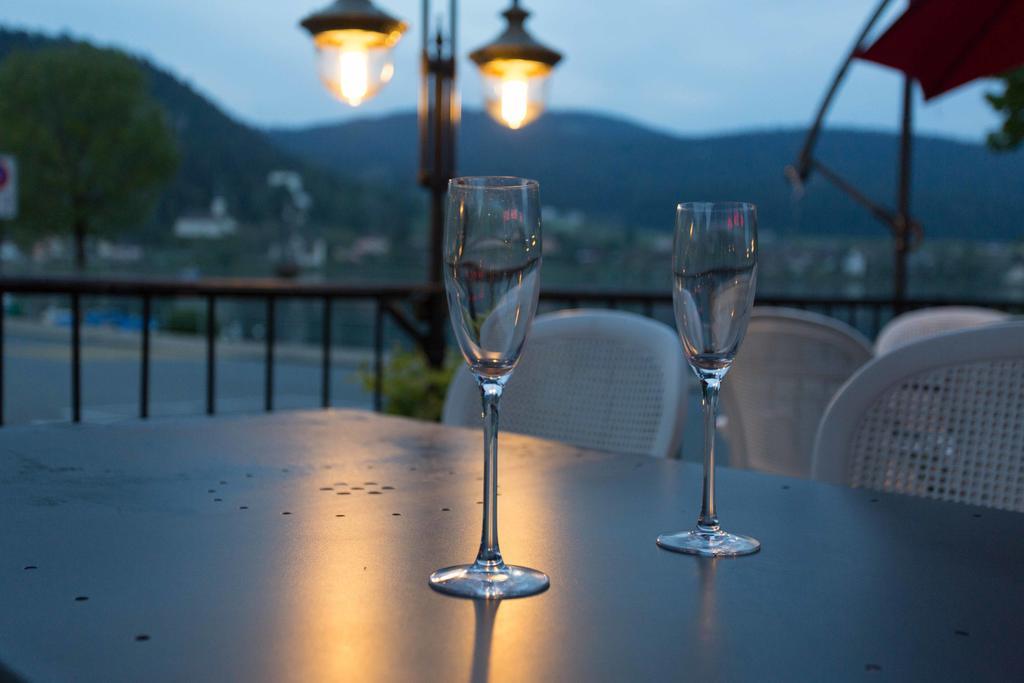 Hotel De La Truite & Spa Le Petit Nautilus Le Pont ภายนอก รูปภาพ