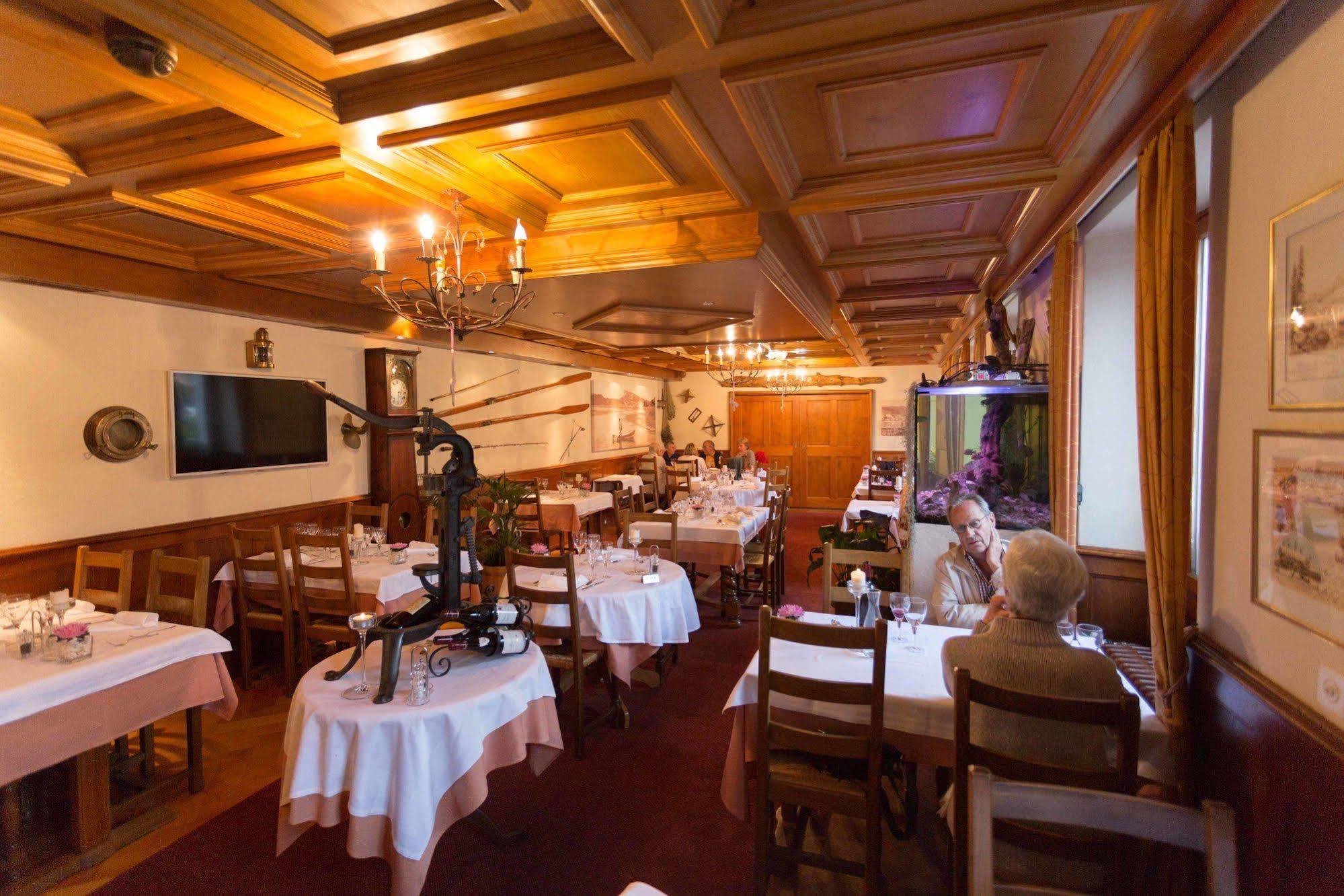 Hotel De La Truite & Spa Le Petit Nautilus Le Pont ภายนอก รูปภาพ