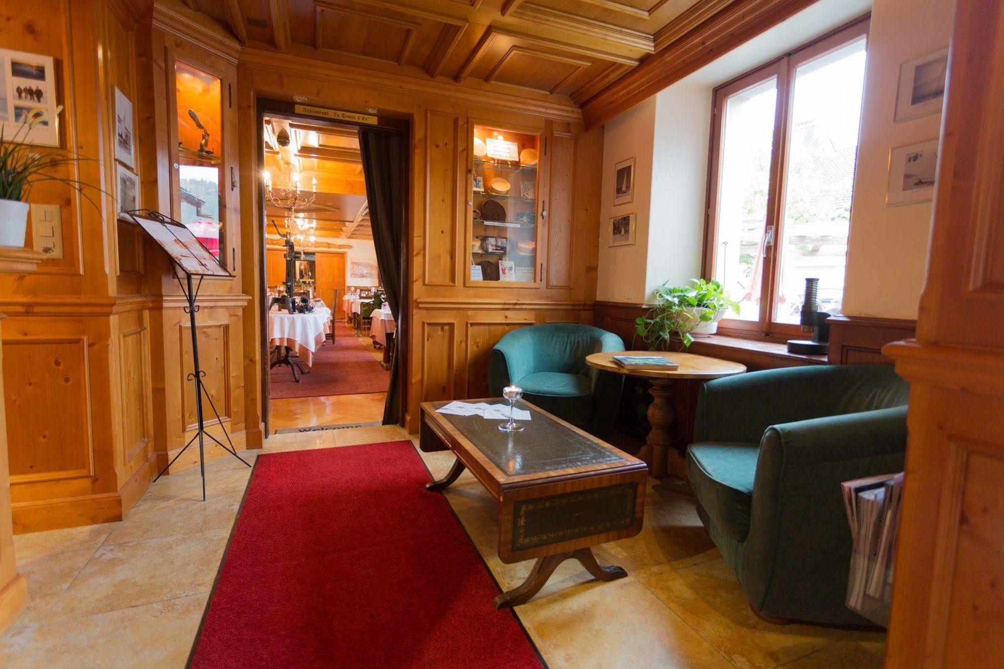 Hotel De La Truite & Spa Le Petit Nautilus Le Pont ภายนอก รูปภาพ