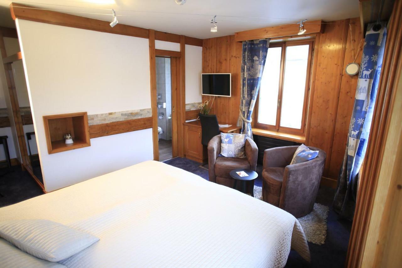 Hotel De La Truite & Spa Le Petit Nautilus Le Pont ภายนอก รูปภาพ
